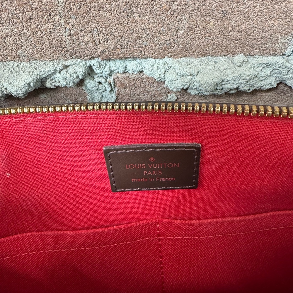 Louis Vuitton Damier Ebene
Westminster PM